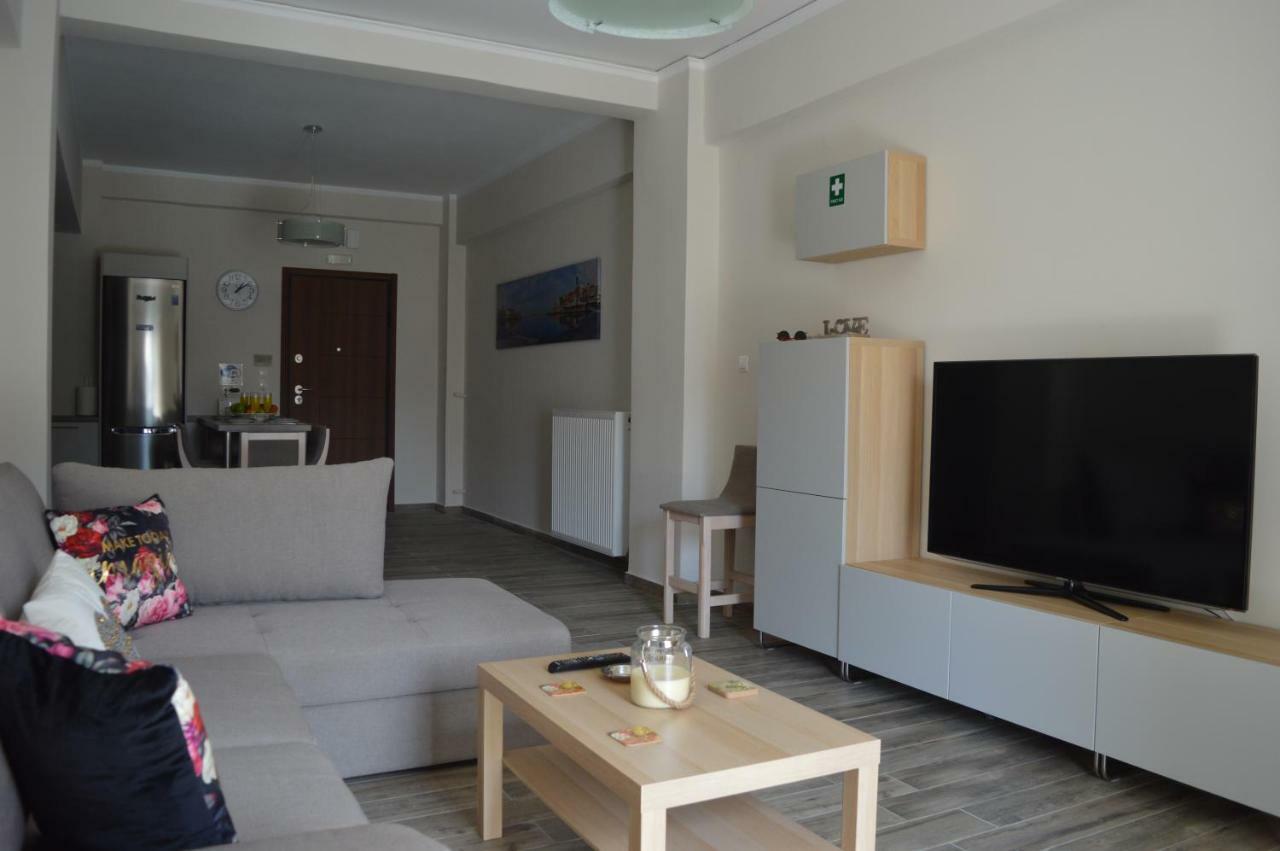 Botonis Bright Spacious Apartment Chania  Exterior photo