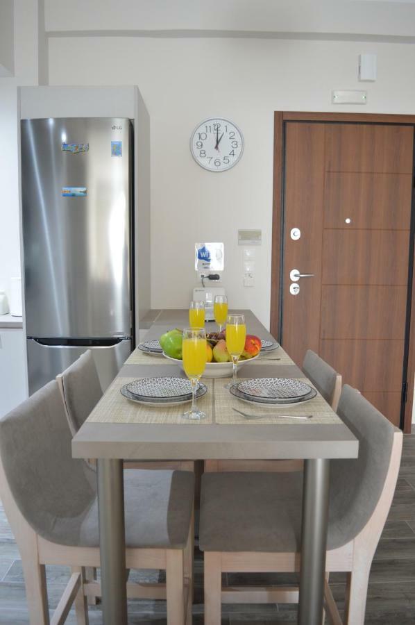 Botonis Bright Spacious Apartment Chania  Exterior photo