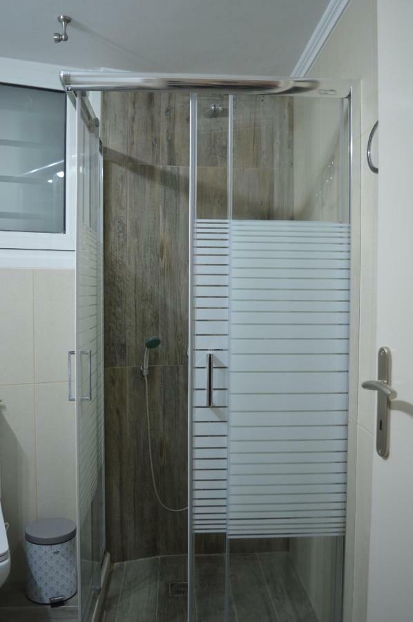 Botonis Bright Spacious Apartment Chania  Exterior photo
